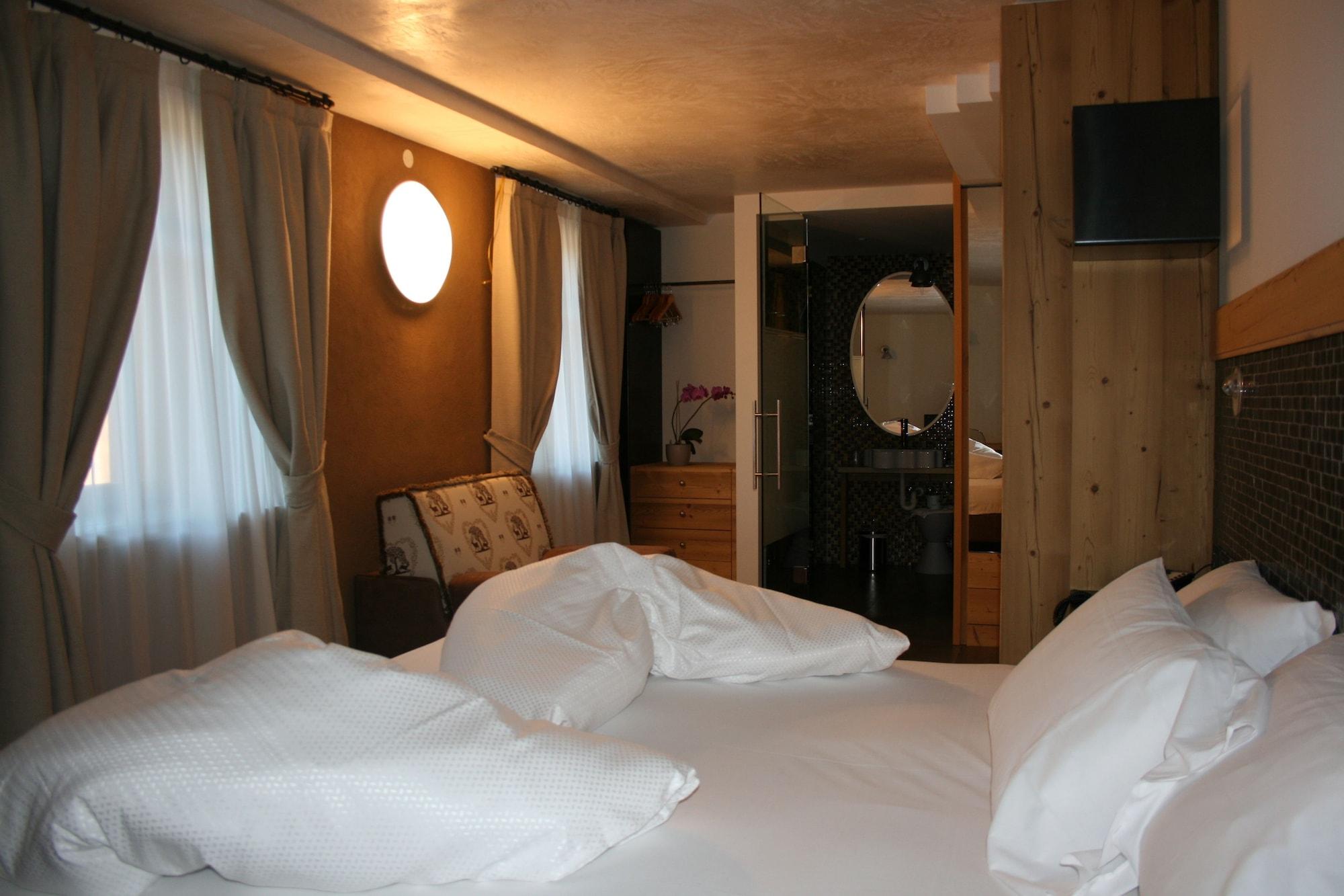 Hotel Orso Grigio Cavalese Eksteriør bilde
