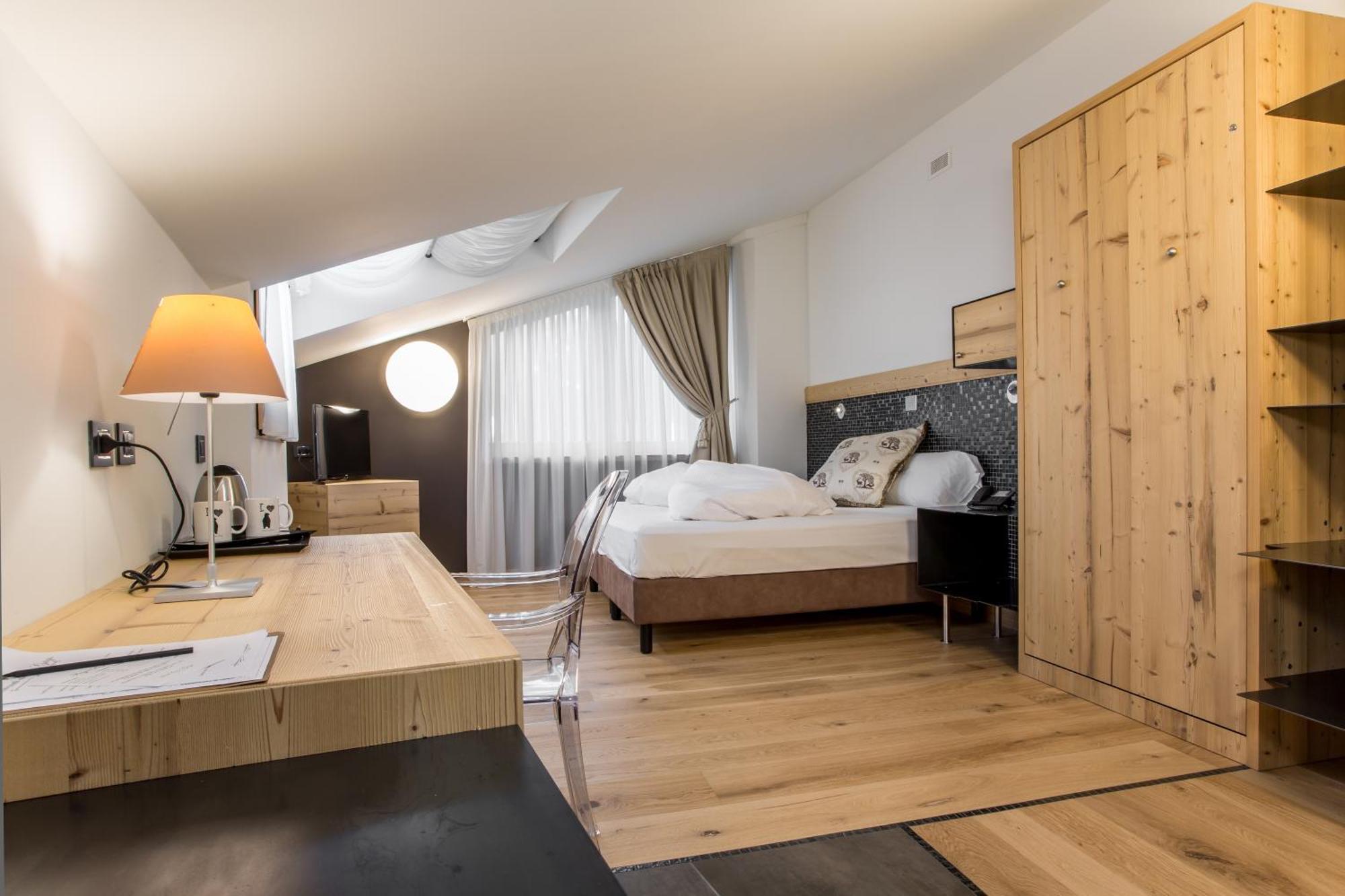 Hotel Orso Grigio Cavalese Eksteriør bilde