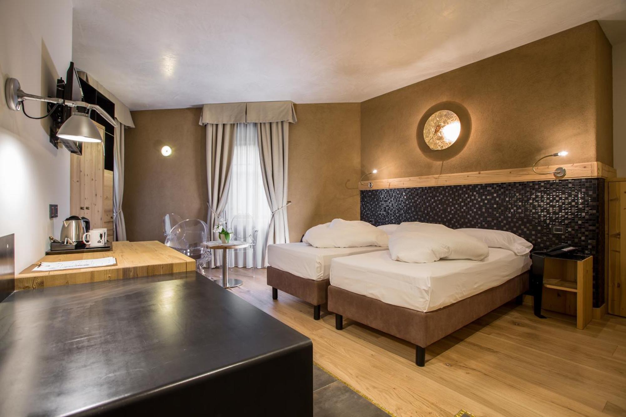 Hotel Orso Grigio Cavalese Eksteriør bilde