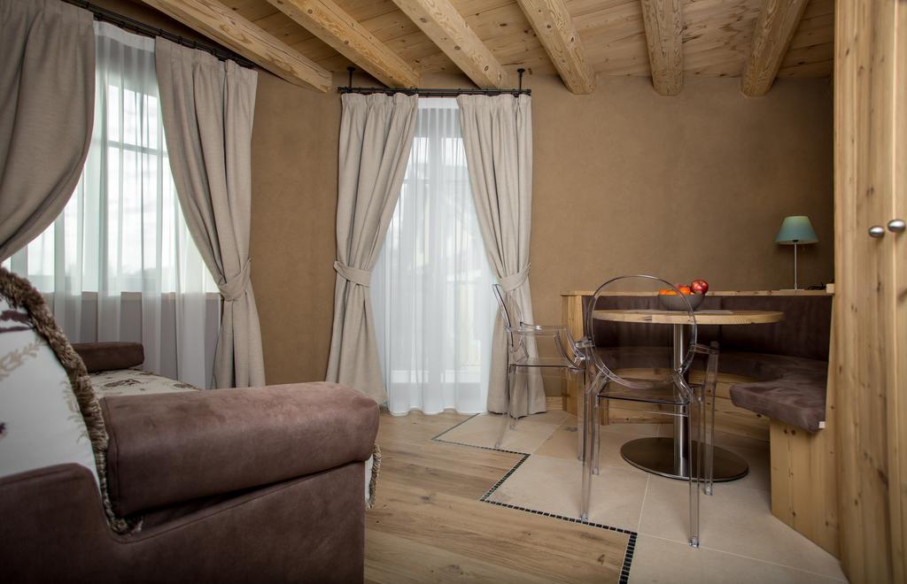 Hotel Orso Grigio Cavalese Eksteriør bilde