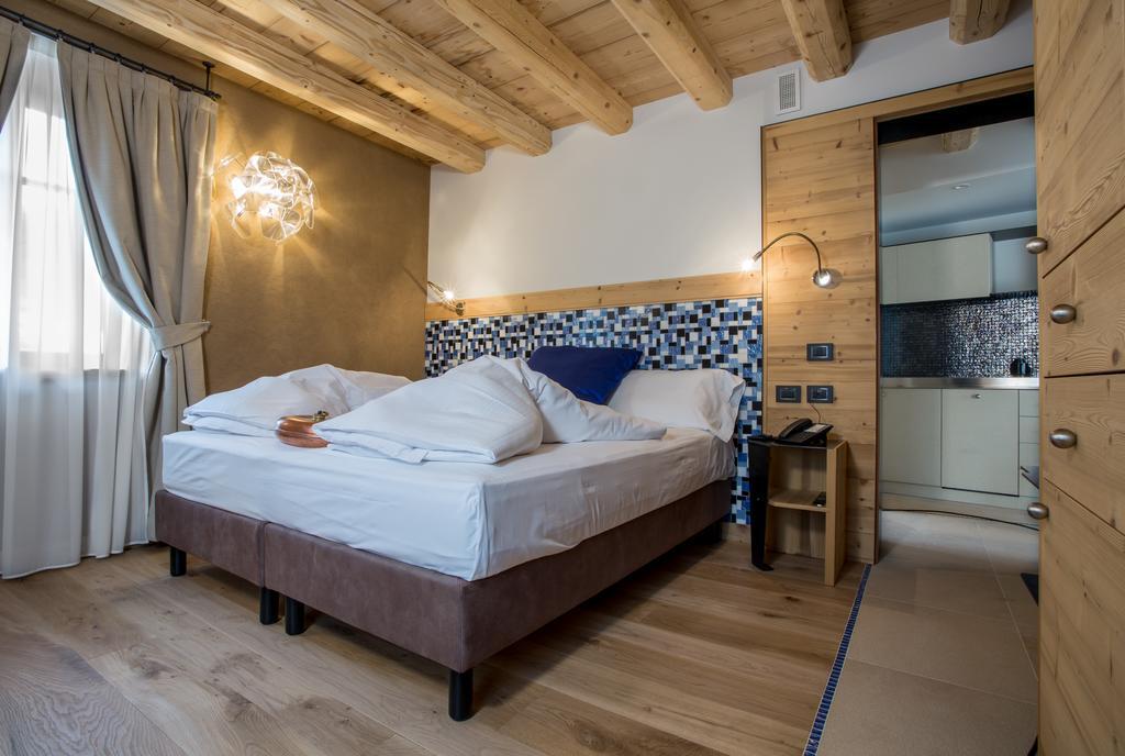 Hotel Orso Grigio Cavalese Eksteriør bilde